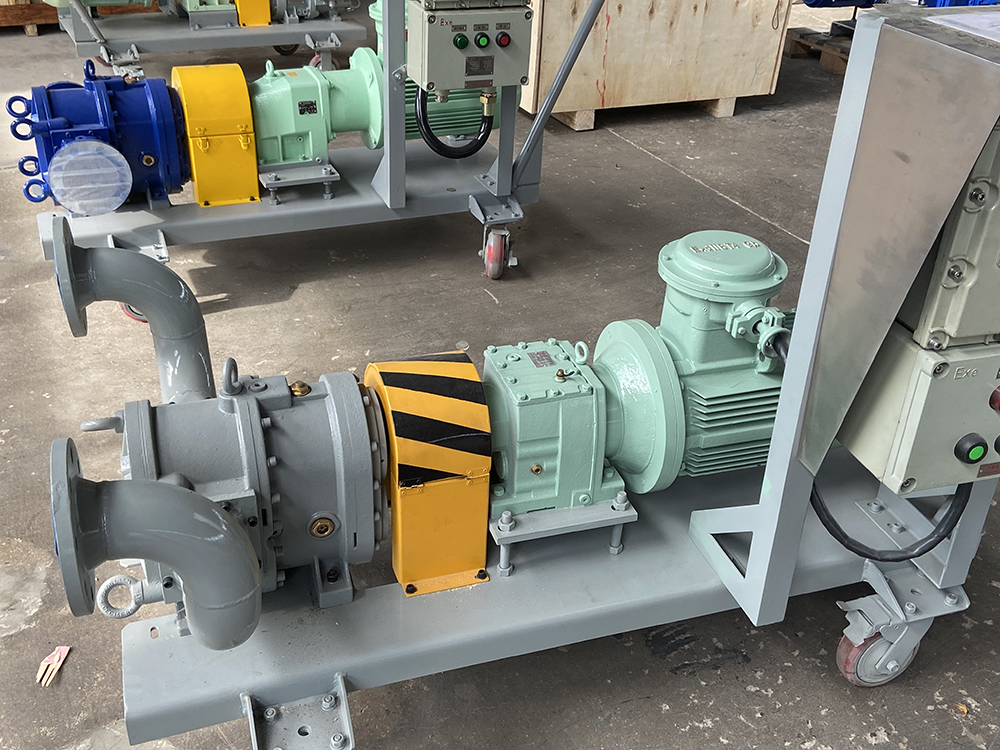 移动式手推车带防爆控制柜1000像素.jpg 移动式手推车带防爆控制柜1000像素.jpg